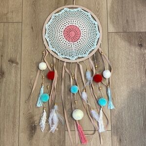 Dream catcher wall hanging teen tween girls room red white blue NWOT